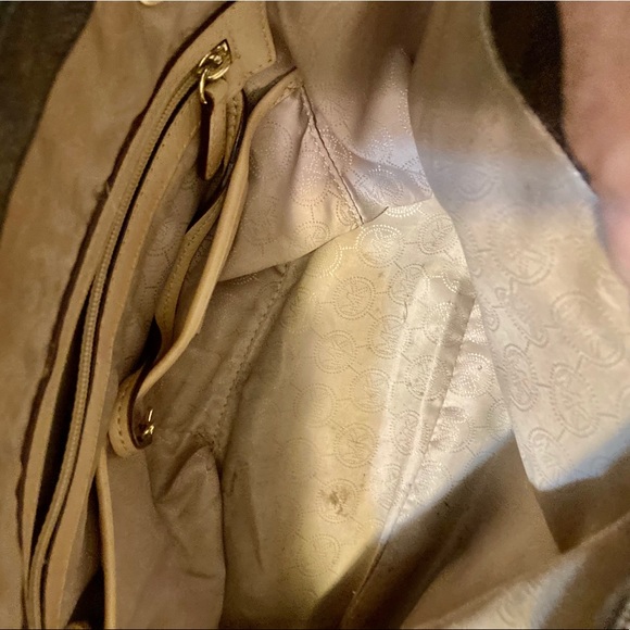 Michael Kors purse - Picture 5 of 10